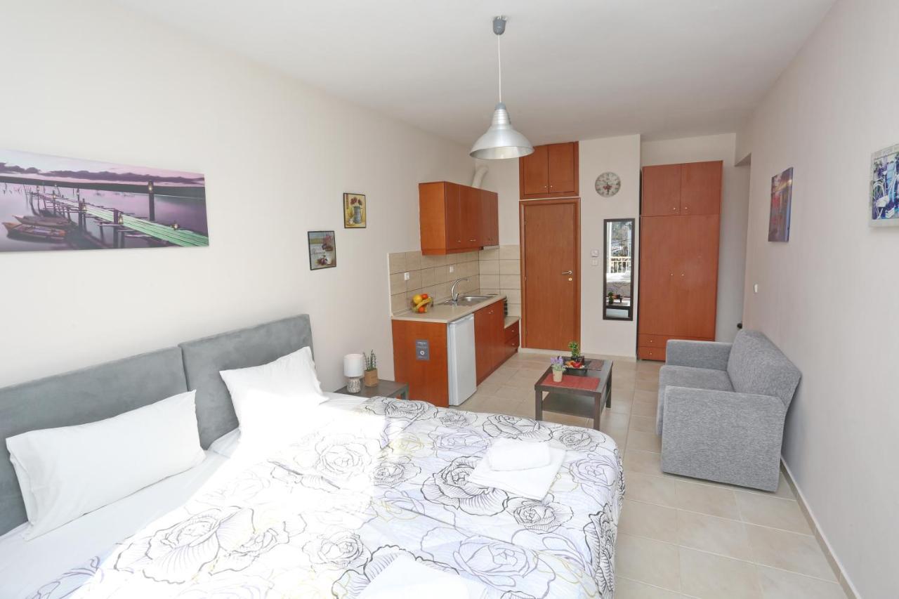 Pantheon City Center Studio Apartman Szaloniki Kültér fotó